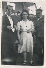 PHOTO ANCIENNE - VINTAGE SNAPSHOT - CAMION CAMIONNETTE PEUGEOT - TRUCK