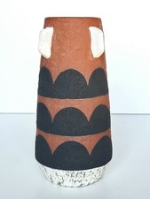 Vase pour décoration en terre