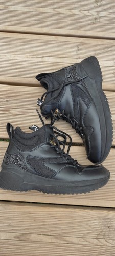 Paire sneakers baskets - paire,