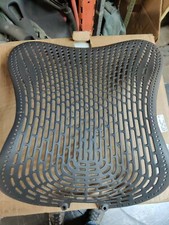 Herman Miller Nouveau Mirra 1