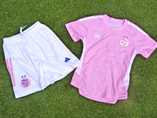 Maillot + Short ALGERIE signé