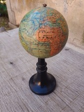 Petit globe terrestre