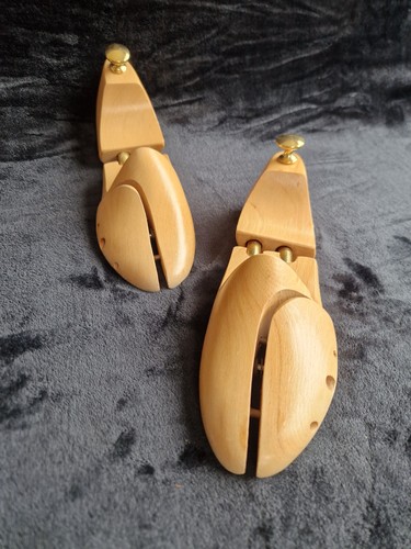 Embauchoirs bois verni - , –