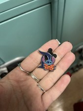 Stitch Disneyland D Pin (Wave B 2025) Hidden Mickey