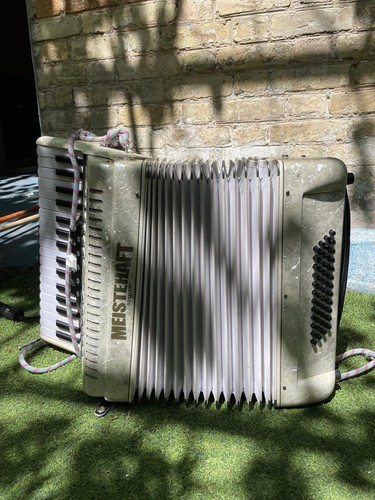 Accordéon chromatique - accordéon,