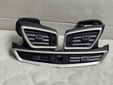 GRILLE AÉRATION ENTRÉE