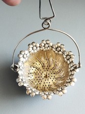 Passe Thé En Métal Argenté