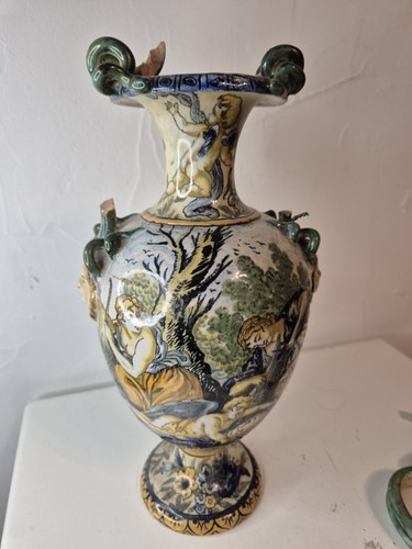 Vase majolique italienne xixe - italienne,