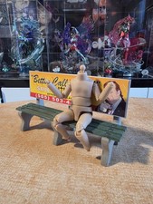 Banc Pour Figurine / Breaking