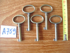 LOT A759 DE 5 CLÉ CLÉS CLEFS
