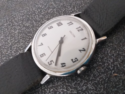 Ancienne montre mécanique - montre,