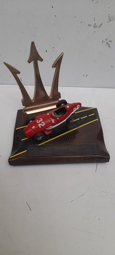 Rare trophee maserati - , emblème