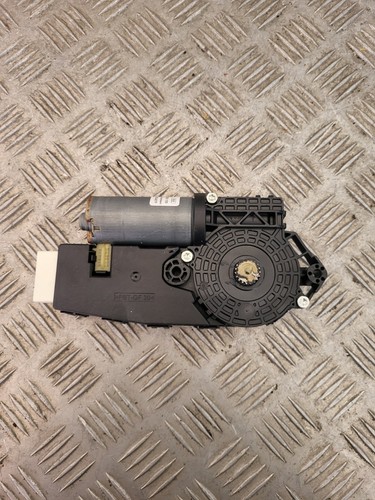 Moteur rideau toit ouvrant