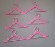 6 X CINTRES EN PLASTIQUE ROSE