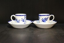 Tasses en porcelaine de