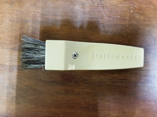 Static master inch brush - master, 1