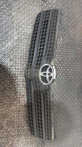 Calandre toyota corolla - toyota, verso