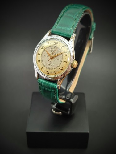 Montre lacorda mécanique - montre,