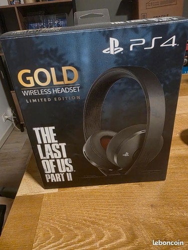 Casque ps4 gold - last, of