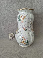 Vase en porcelaine décor