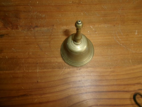Ancienne petite cloche - petite,