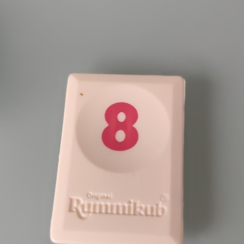 Tuile chiffre rouge - 8, rummikub