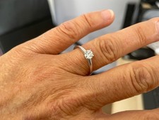 Bague solitaire or blanc 18