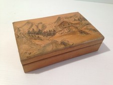 Superbe BOITE rectangulaire  COFFRET en cuir décor montagnard chalet 