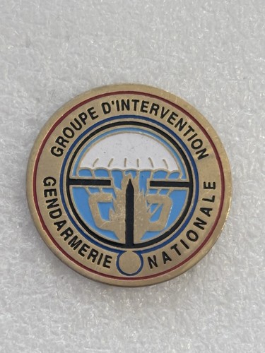 Pin gign groupe - pin’s,