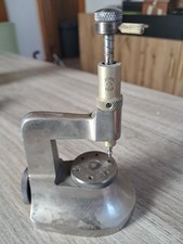 Rare Potence à River SEITZ