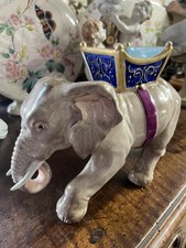 Éléphant avec Nacelle en Faïence Polychrome, (d’après Delphin Massier Vallauris)