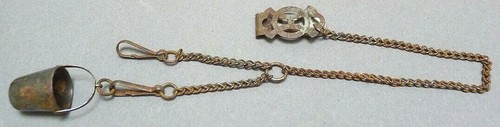 Belle chatelaine avec - , étui