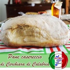 Pain Maison De Cerchiara De Calabre De 1 Kg Cuit Au Four À Bois