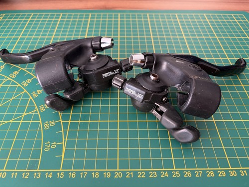 Combo manette vitesse - de,