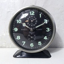 Réveil PETER noir brocante