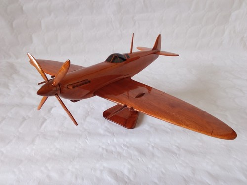 Maquette bois avion de - en,