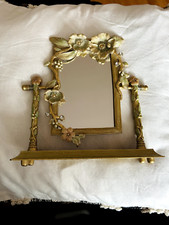 Miroir style vintage romantique Rectangulaire avec cadre fleuri en résine doré