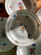 Assiettes à dessert x 10 en porcelaine de Limoges décor petites fleurs  France