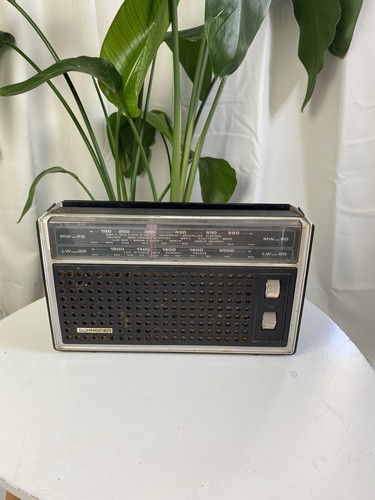Radio vintage schneider un - -,