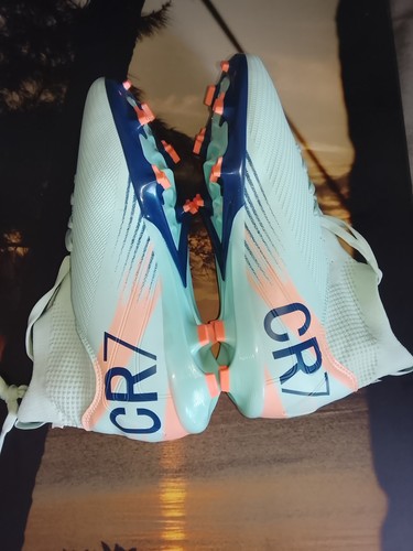 Chaussures football - chaussures,