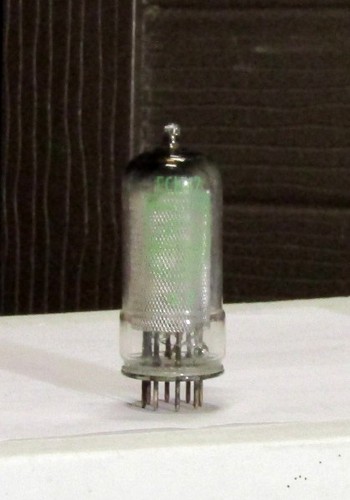 Tube électronique - ,