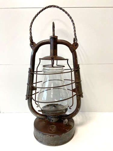 Ancienne lampe pétrole - ancienne, à