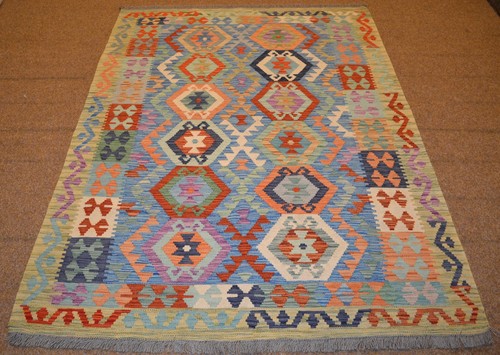 Tapis kilim oriental tissé - tissé, À