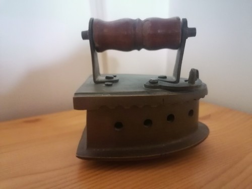 Ancien mini fer repasser de - mini,