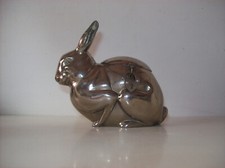 Ancienne tirelire en métal à