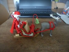 Père Noel +Traineau + Rennes