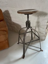 Tabouret atelier ancien  à