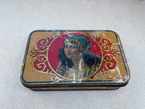 Ancienne boite publicitaire - ancienne,