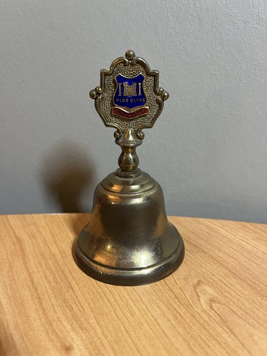 Ancienne cloche plus - ancienne,