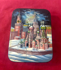 MAGNIFICENT WOODEN BOX RUSSIAN LACQUER FEDOSKINO 20th century